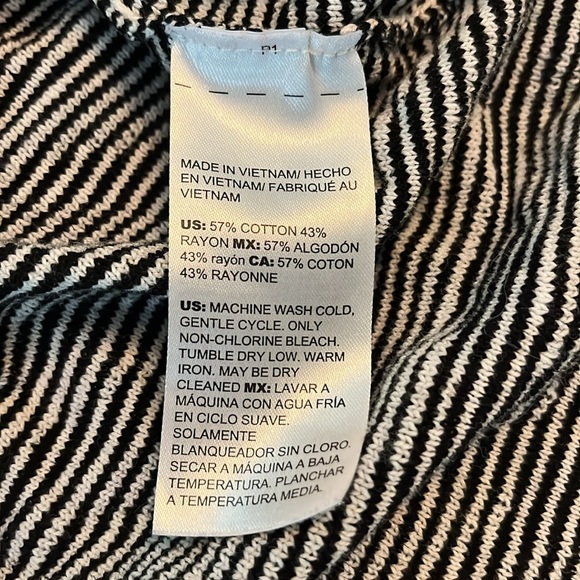 Chico’s sweater 0/S - Picture 5 of 5